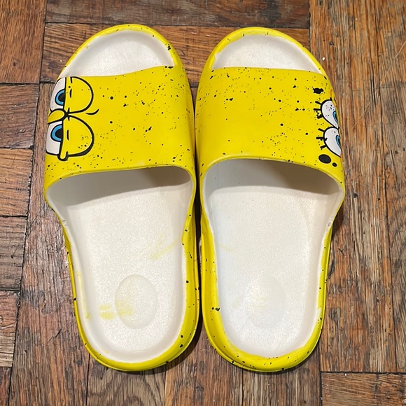 SpongeBob SquarePants Sandals - Picture 1 of 5